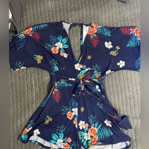 Express romper, hawaiian flower print